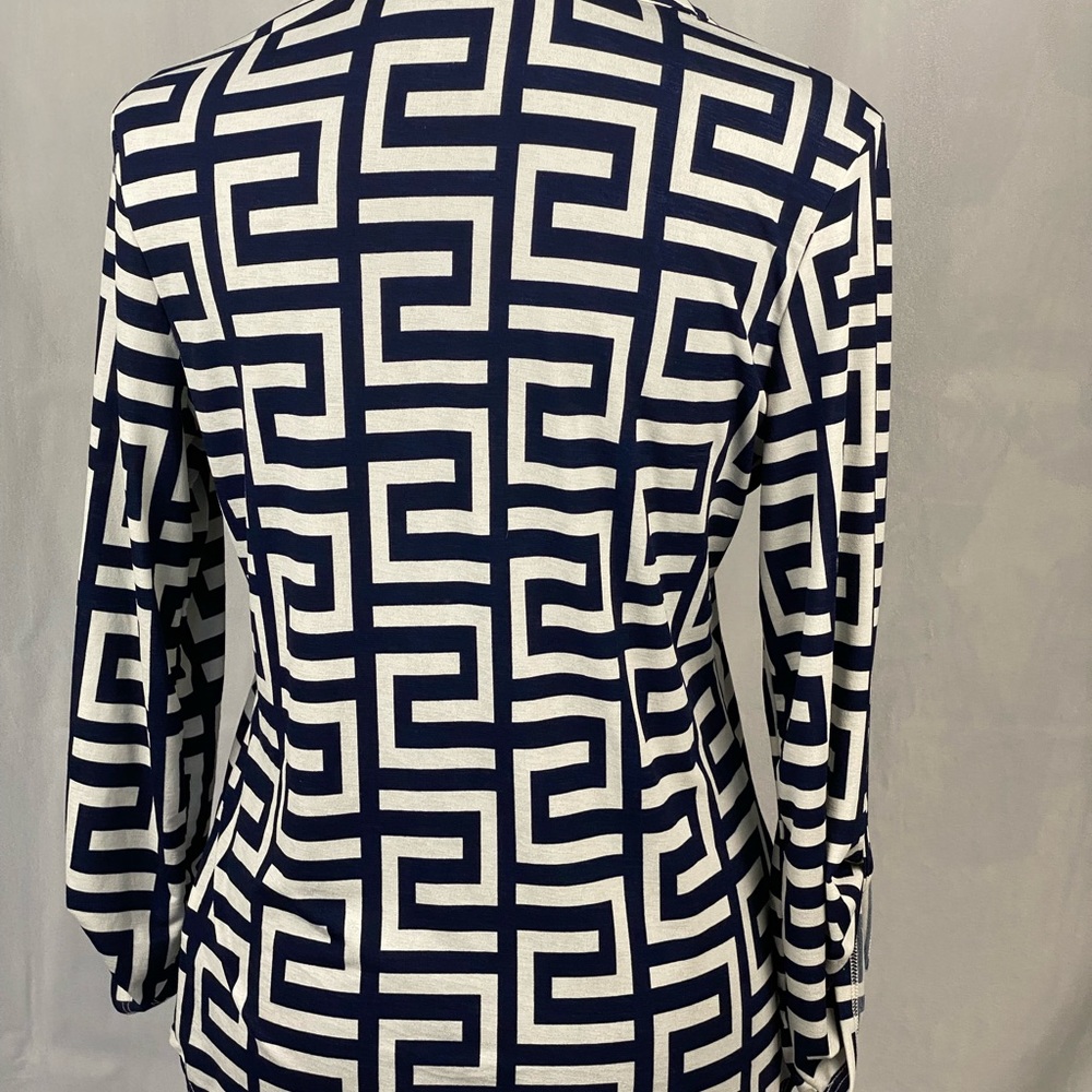 94%polyester - Picture 5 of 5